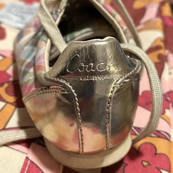 Coach size 6 spring sneakers - Picture 2 of 5